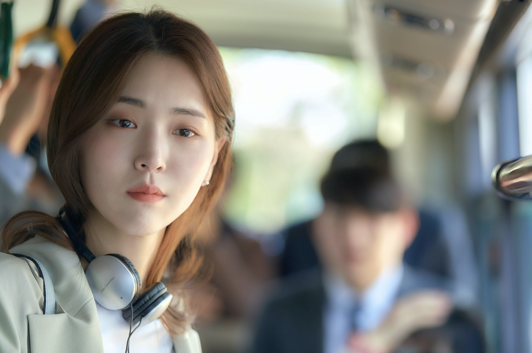 김지은32