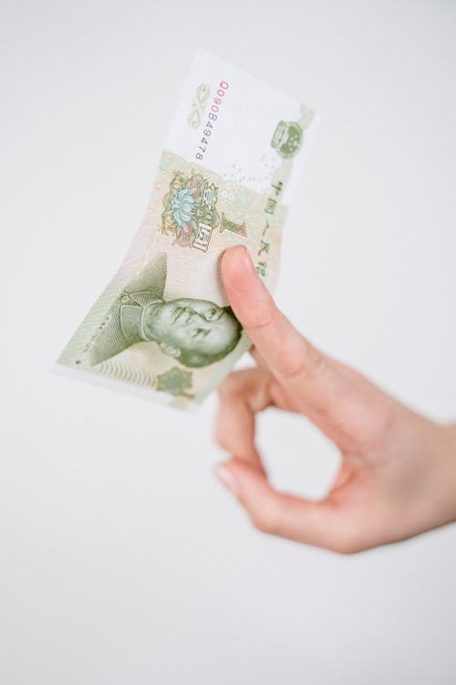 국민연금 수령 나이를 앞당길 때 생기는 변화