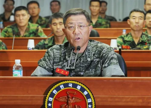 유낙준 군 경력