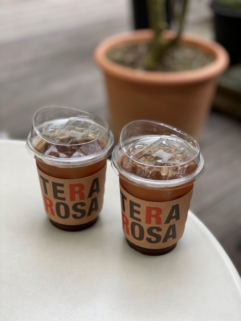 테라로사-가을편지-원두로-내린-아이스-아메리카노 data-ke-mobilestyle=