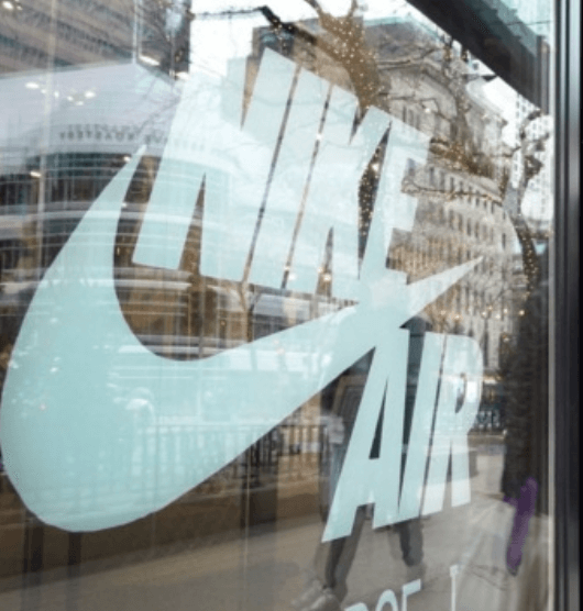 2024년-나이키-매출-하락