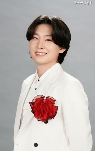 가수김용빈가수팬카패,나이,프로필,사주,음악,부모,할머니,아버지,펜카페,소속사,노래,고향