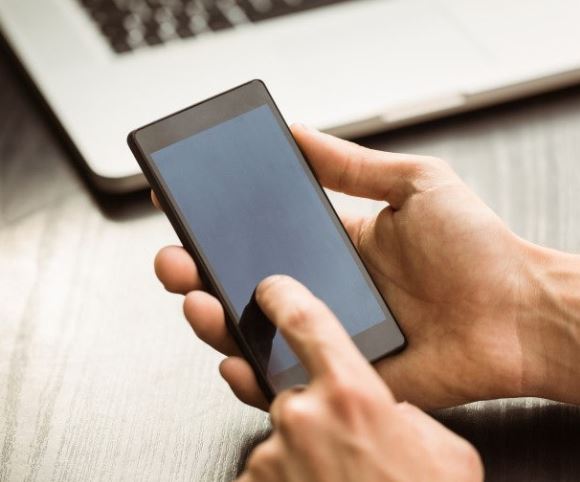 핸드폰-작동-모습