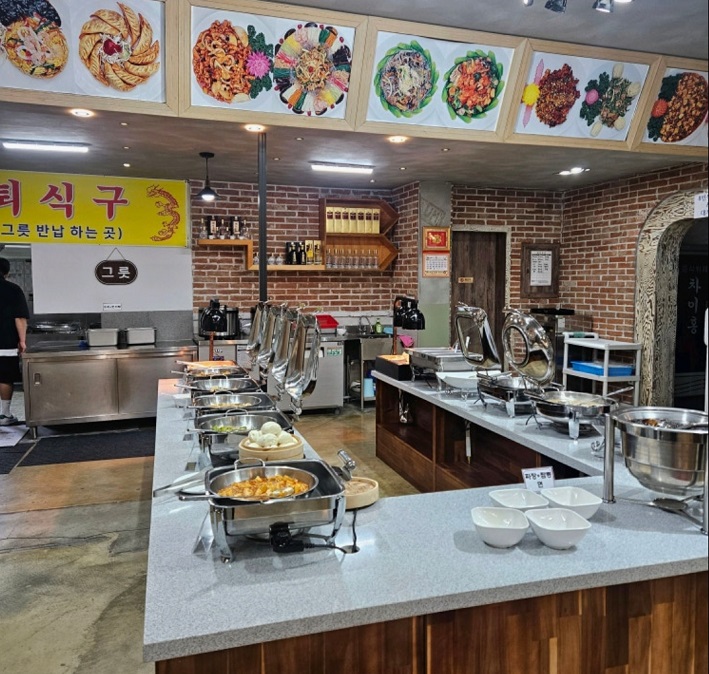 극한직업-무한리필-9,900원-빵집-14,900원-중식-뷔페