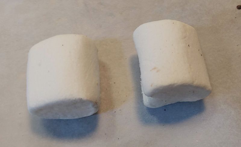 마시멜로우 컨것 두개