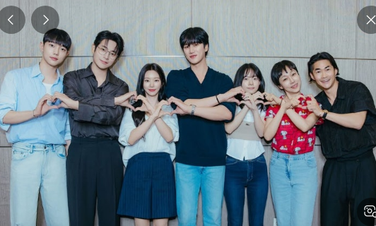 스프링-피버-기본-정보-등장인물-뜻-ott