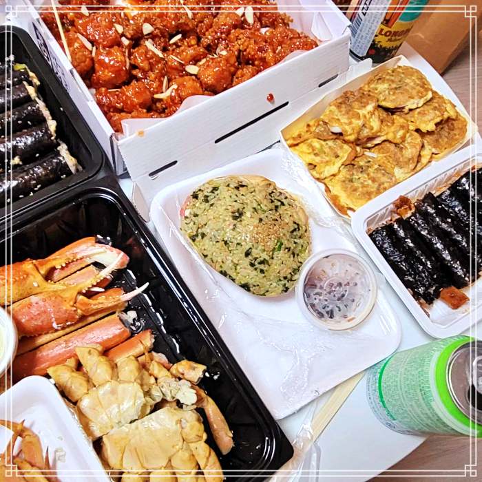토밥 좋아, 토요일은 밥이 좋아 속초, 중앙시장 명태회 품은 꼬마김밥, 청어알 꼬마 김밥, 로제 떡볶이 맛집