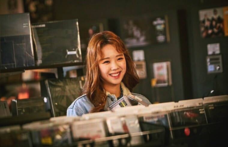 배우-지예은
