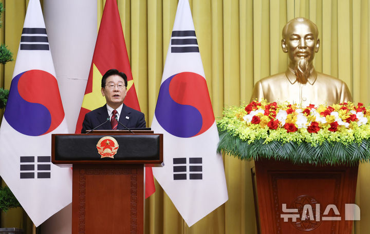 한-베트남 협력 강화 선포! 2026 정상회담 성과 총정리: 원전&middot;고속철&middot;1500억 달러 교역 목표