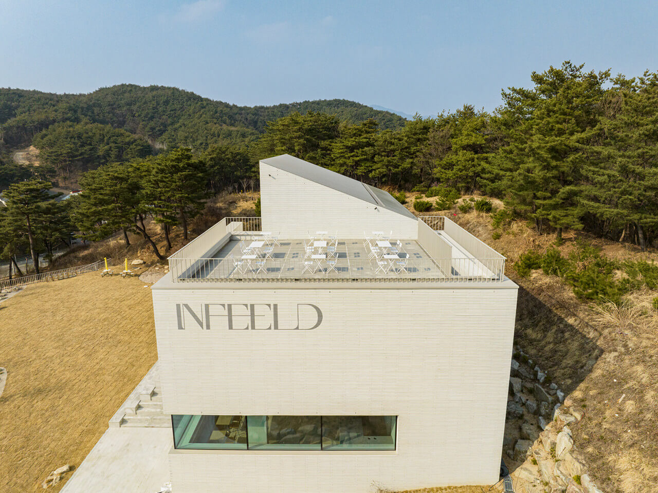 손흥민 카페 인필드
