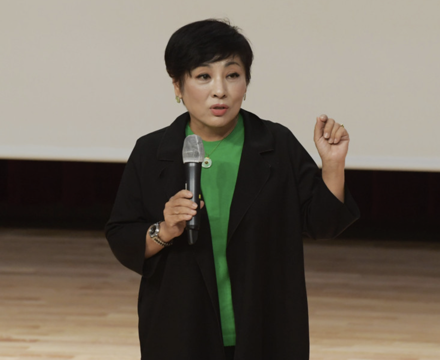 유인경 프로필 강연 현장 사진