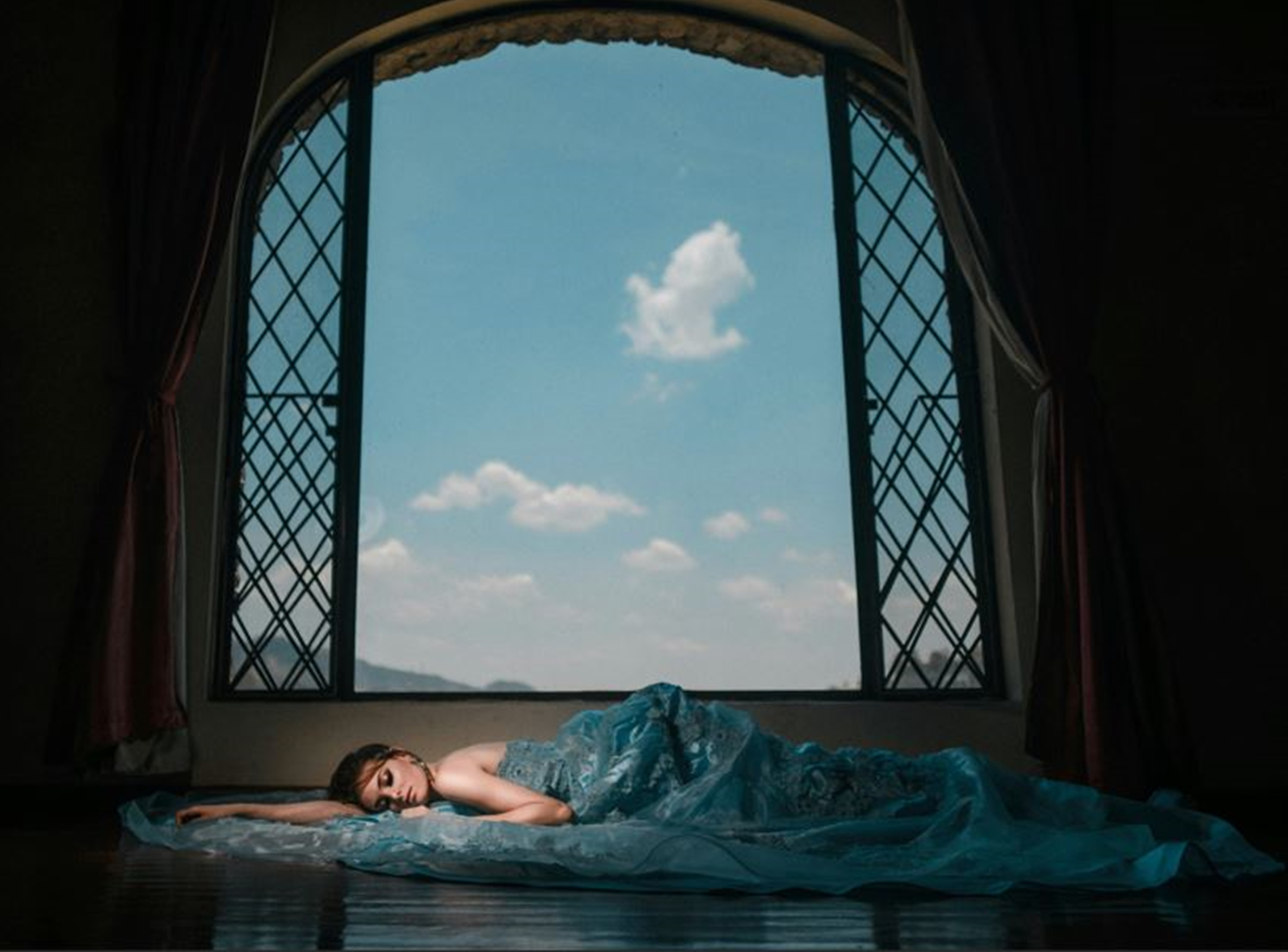 잠자는 여자 사진,꿈해몽 글작성