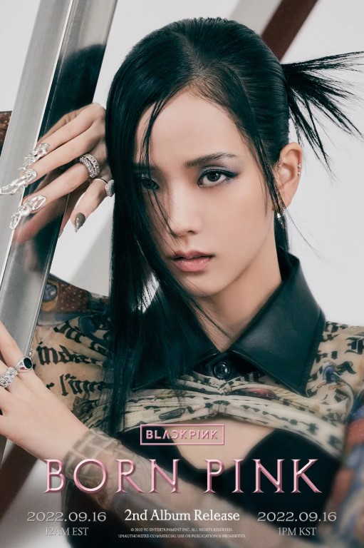 팬들이 뽑은 지수 사복 패션 BEST 5