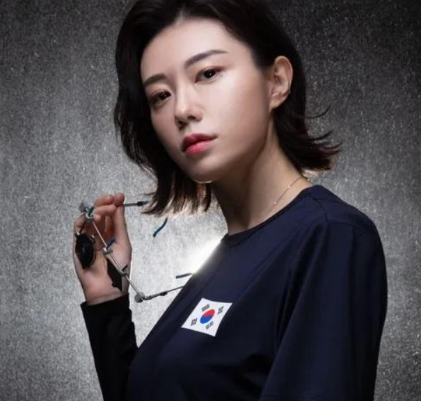 김예지 루이비통