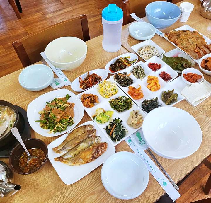전북 부안 가게 뽕잎밥 정식 젓갈 백반 뽕잎비빔밥 남도 백반집 & 죽염 판매처 믿고 떠나는 스타 노영국 고향 맛집 추천