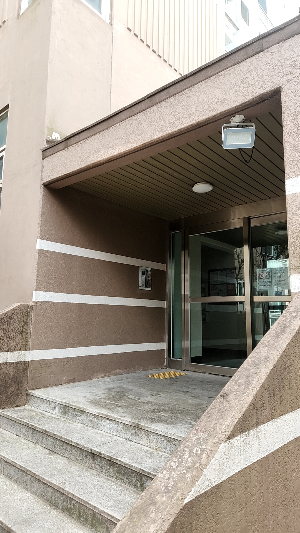106동 입구 2