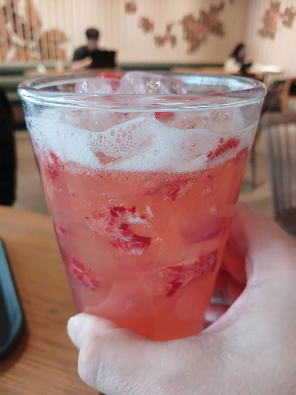 스벅 딸기음료 인증