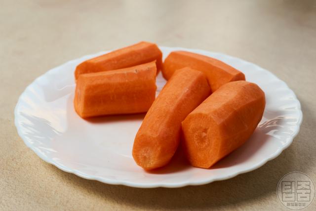 당근 꺼질 까기 얇게 필러 없이,팁줌