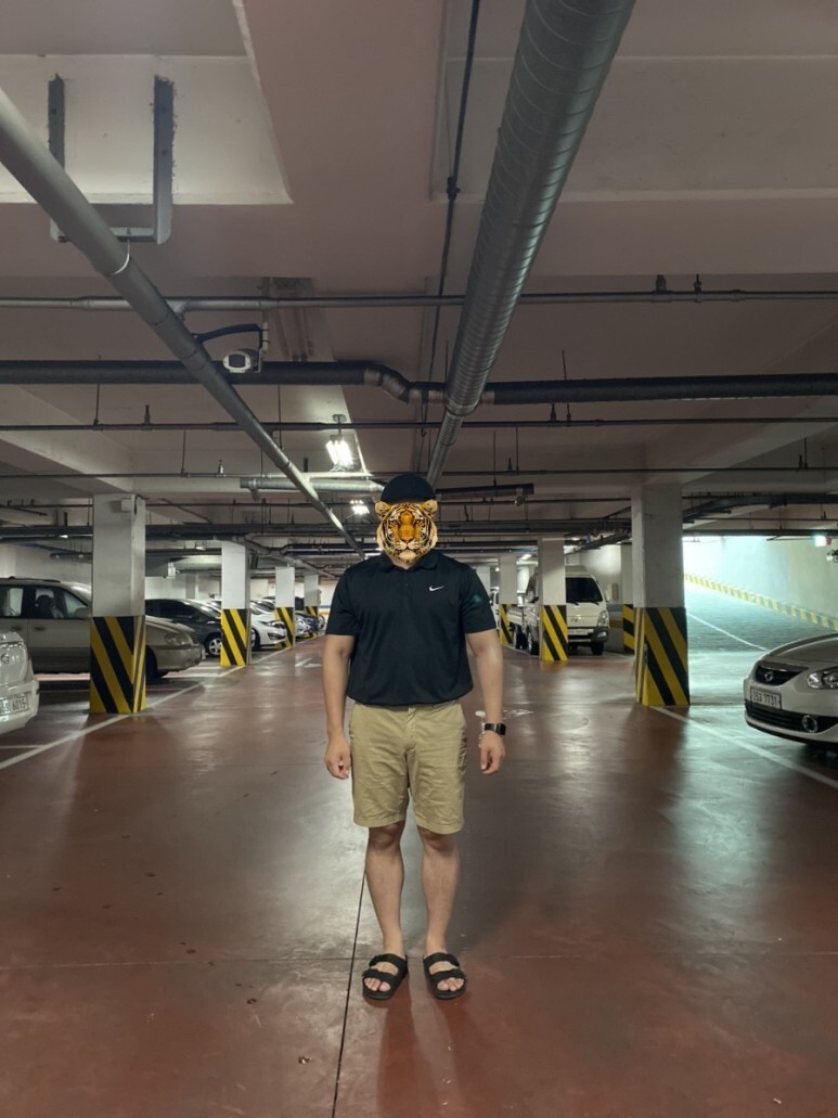 데일리 룩(오뭘입)_자라 헌팅캡, 나이키 카라티, 유니클로 하프 치노팬츠, 버켄스탁 샌들, 애플워치4, 남자데일리룩, OOTD