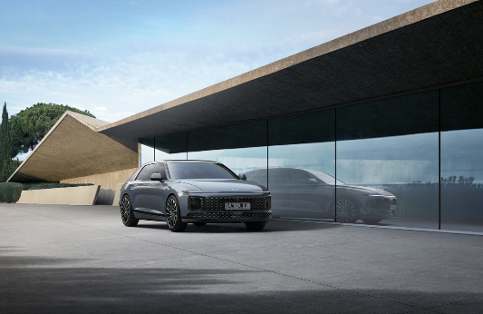 현대 그랜저 기능및 성능 엔진 및 연비 포토와 모의견적리뷰