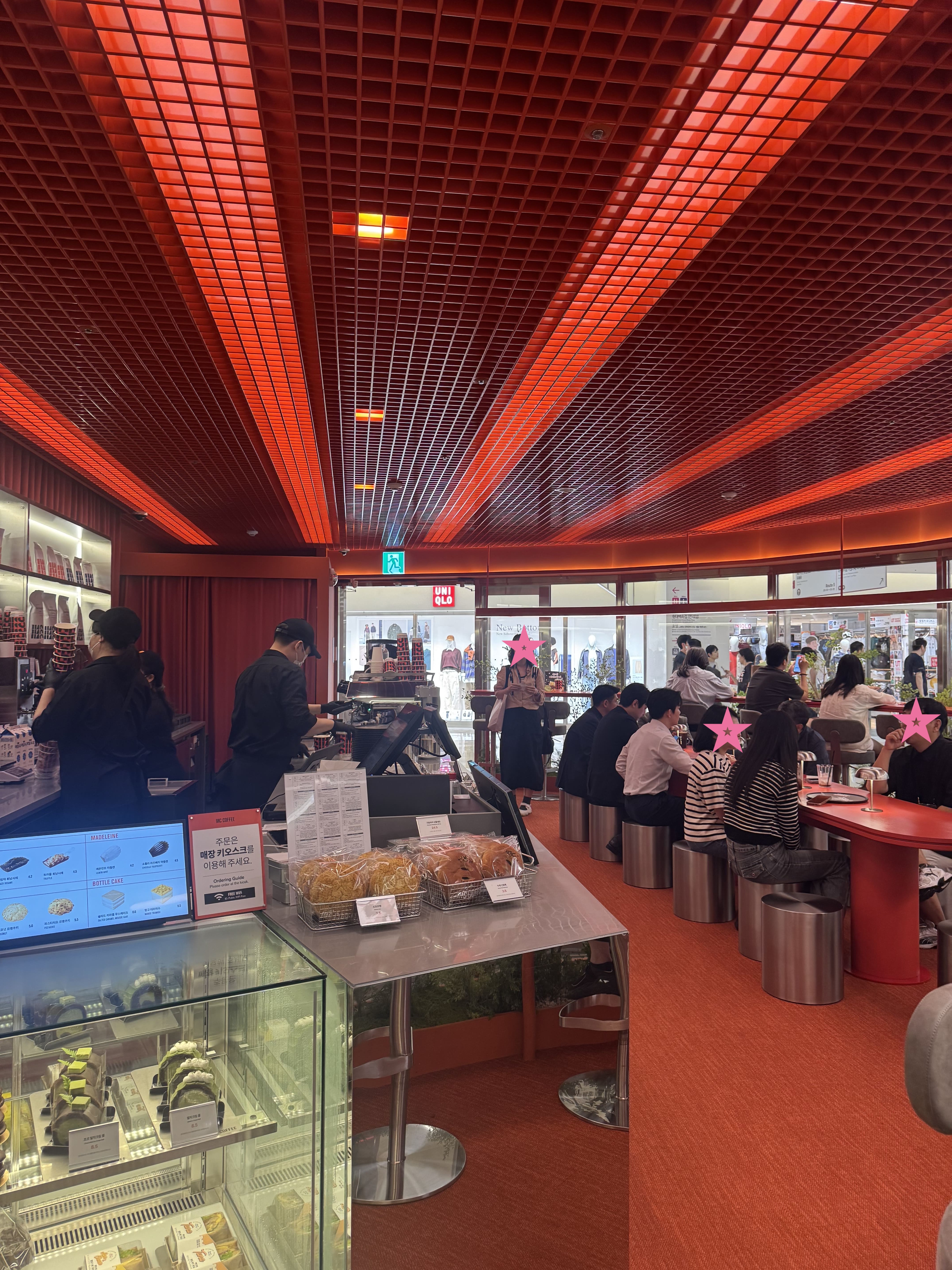 INC Coffee 코엑스몰점 내부