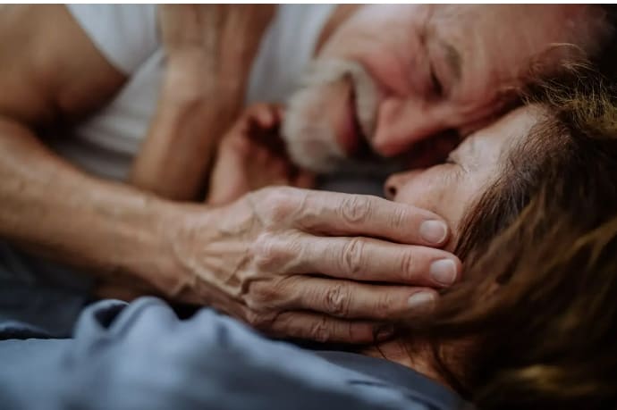 101살 현직의사가 알려주는 &lsquo;예리한 두뇌 유지하는 방법&rsquo; A 101-year-old neurologist shares his 4 keys to a long and happy life
