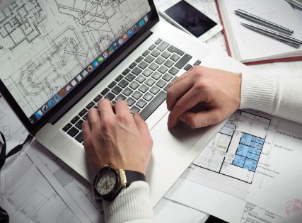 눈 건강 문제&rsquo;? 나이 탓 아닌 스마트폰 시대의 눈 피로병&hellip; 만성침침증후군