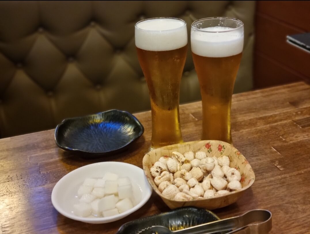 강동구 굽은다리역 맛집 숯불직화꼬치바베큐 메뉴 리뷰 크림 생맥주 닭꼬치 맛집