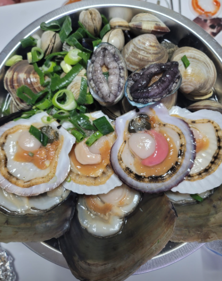 [6시 내고향] 양산 남부시장&amp;#44; 반건조참민어 참돔 참가자미&amp;#44; 피낭시에&amp;#44; 돼지국밥밀키트&amp;#44; 캠핑용조개&amp;#44; 카레순대 김치순대&amp;#44; 비트생강청 정보