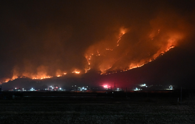 전국 50일째 계속되는 산불, 피해와 대응 현황