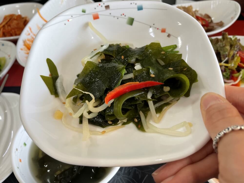 제주-선명횟집-미역무침-모습