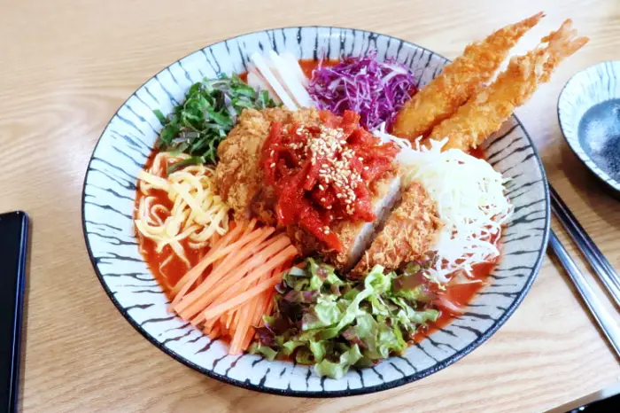 생방송오늘저녁 강릉 교동 옆집부자의 비밀노트 회 대신 돈까스가 들어간 돈까스 물회 맛집