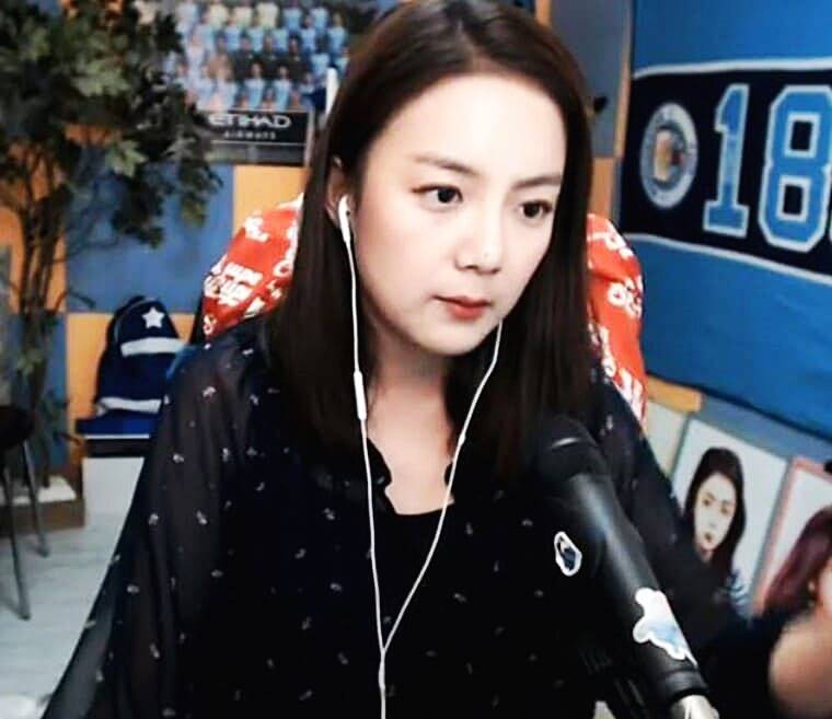 배우-강은비