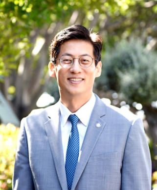 윤대혁 목사님