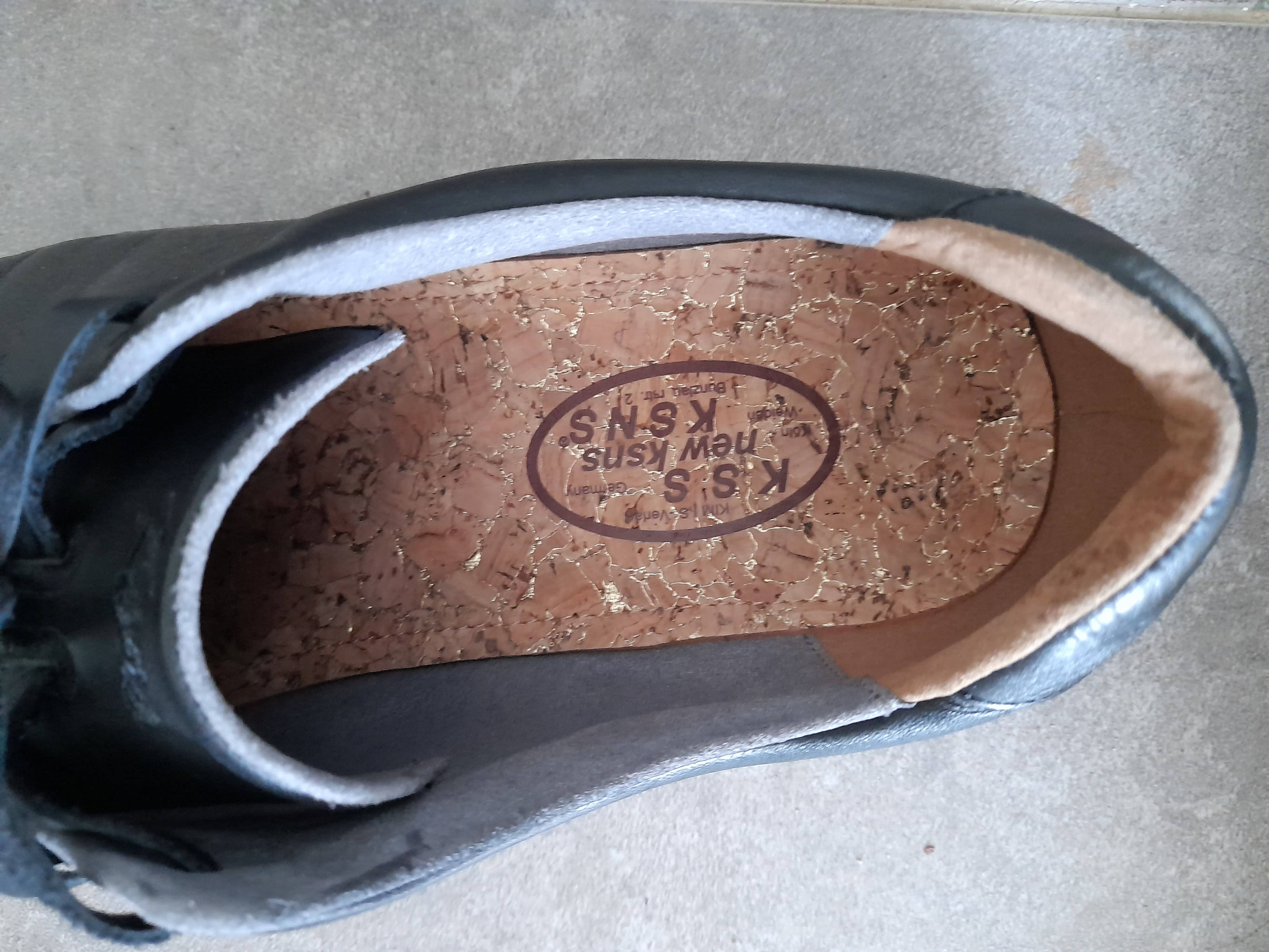 KSNS 신발을 구입했습니다(족저근막염신발)