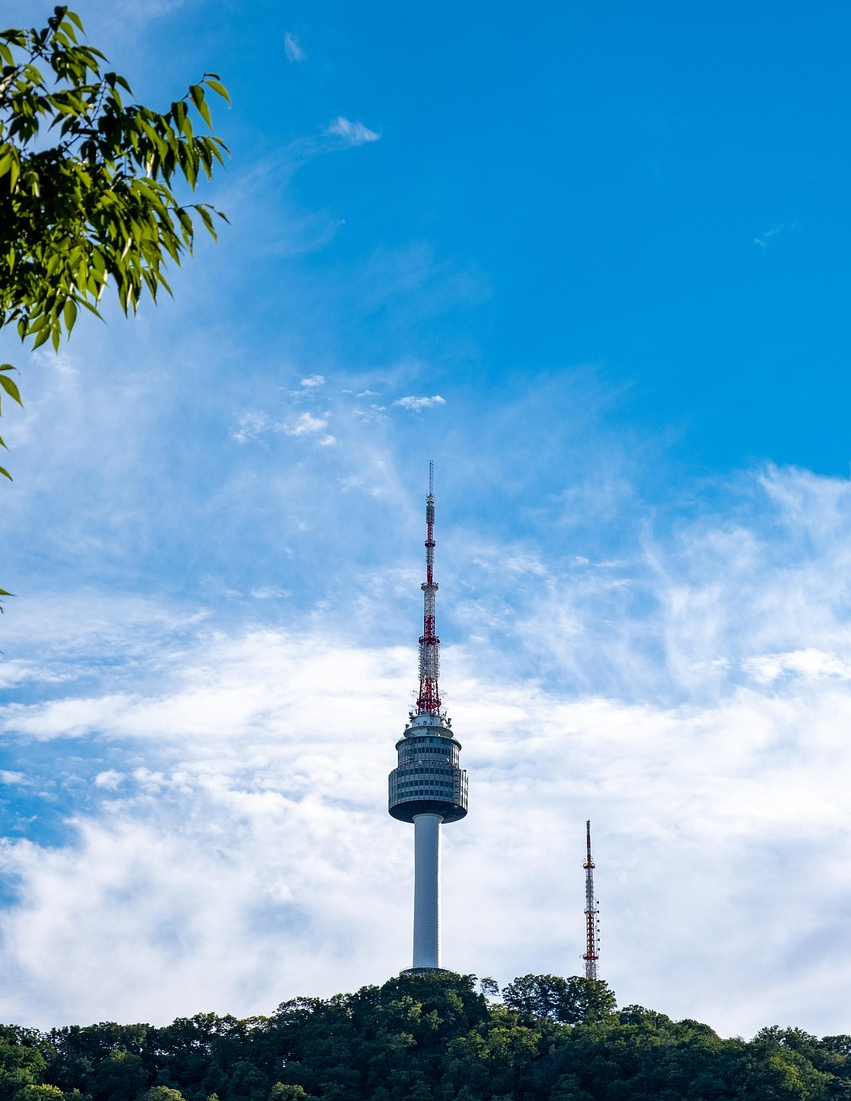 남산타워와 하늘사진