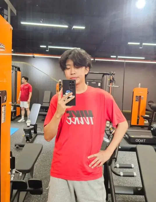 임영웅 노래모음 갤러리 유튜브ㅣ나이 키 혈액형 MBTI 