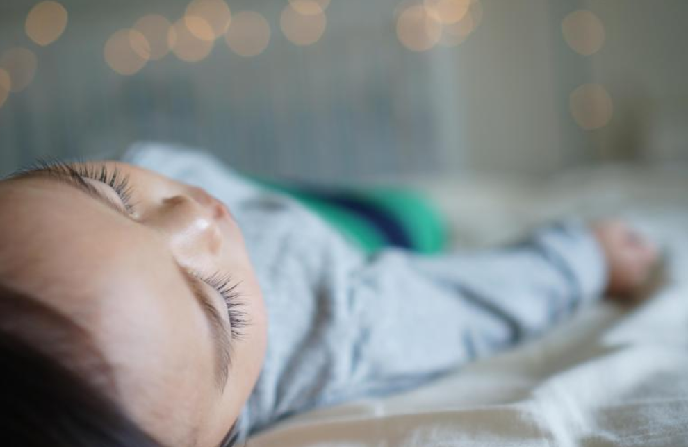 아이가 갑자기 숨을 못 쉬어요! 부모가 꼭 알아야 할 유아 하임리히법 응급처치