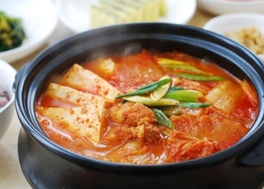 회사원 점심 메뉴