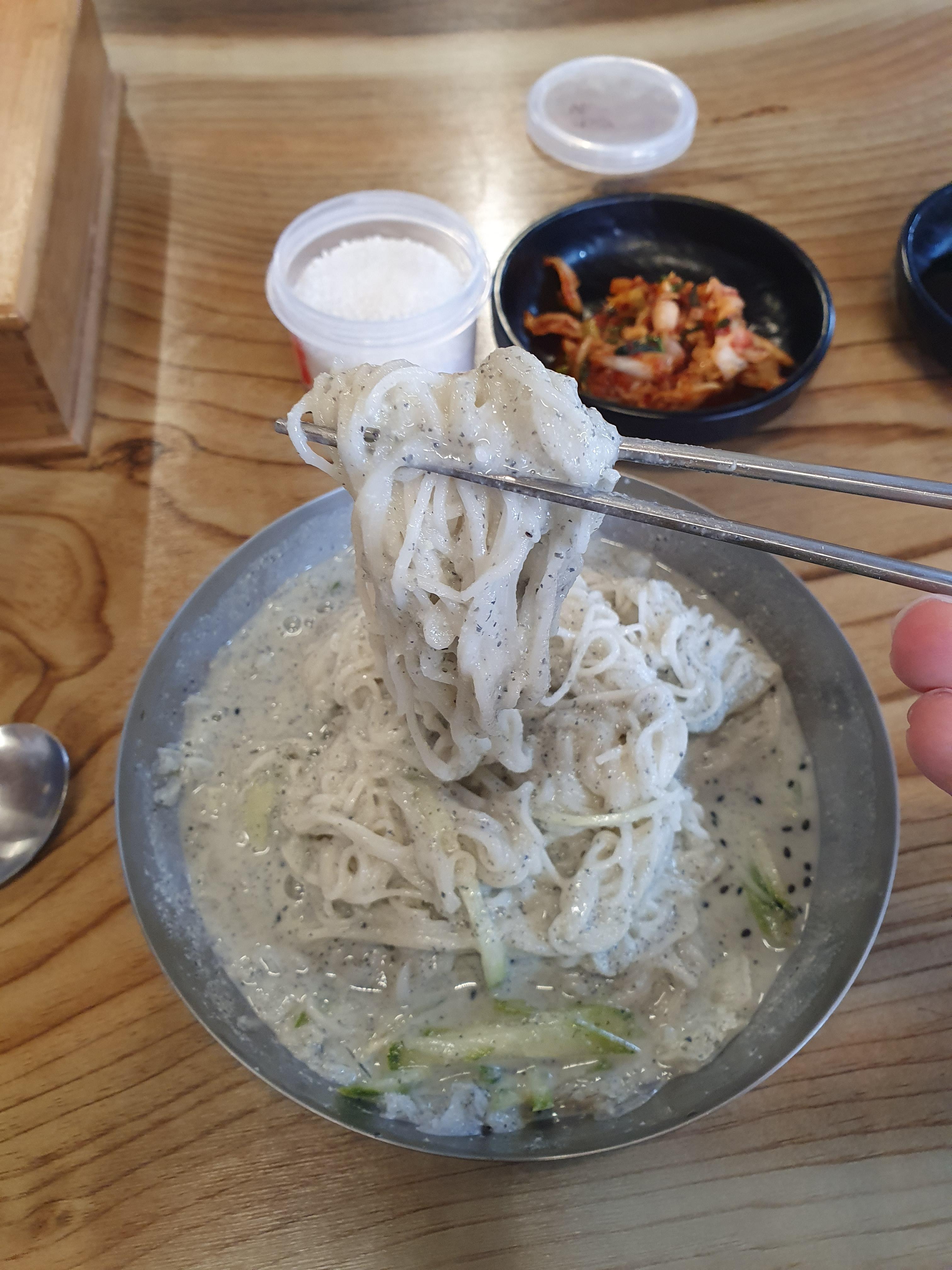 충남대 병원 맛집 박여사 빈대떡 콩국수 국물이 진해서 좋다
