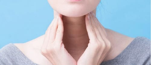 아침에목이아픈이유