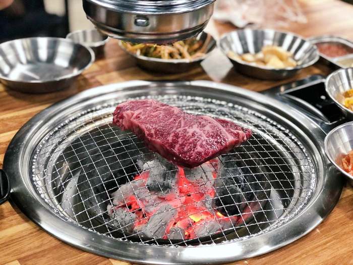 생방송오늘저녁 마장동 축산물시장 한우 숯불 구이 원하는 부위 골라먹는 특수부위 정육 식당 맛집 추천