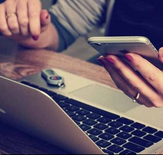 눈밑 떨림 이유 및 개선 습관 5가지