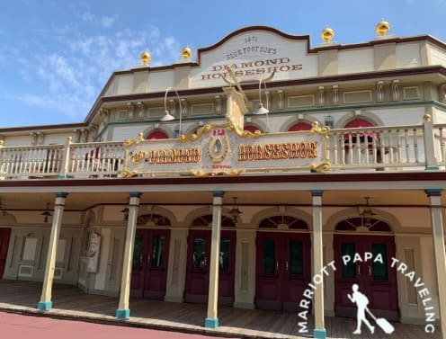 건물의 외관 사진 전체적으로 유럽식의 건물