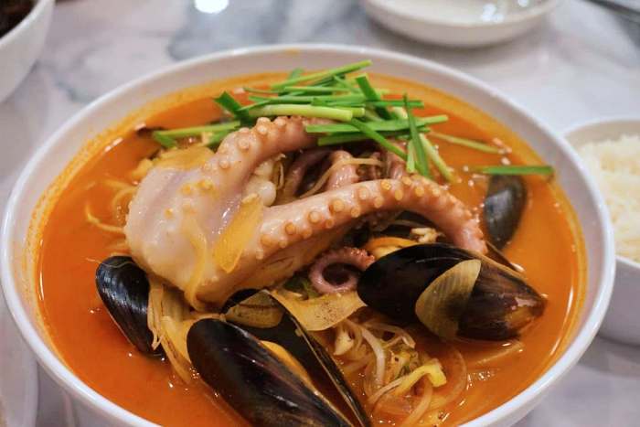 생방송투데이 인천 소래포구 돈마호크 짬뽕 맛집