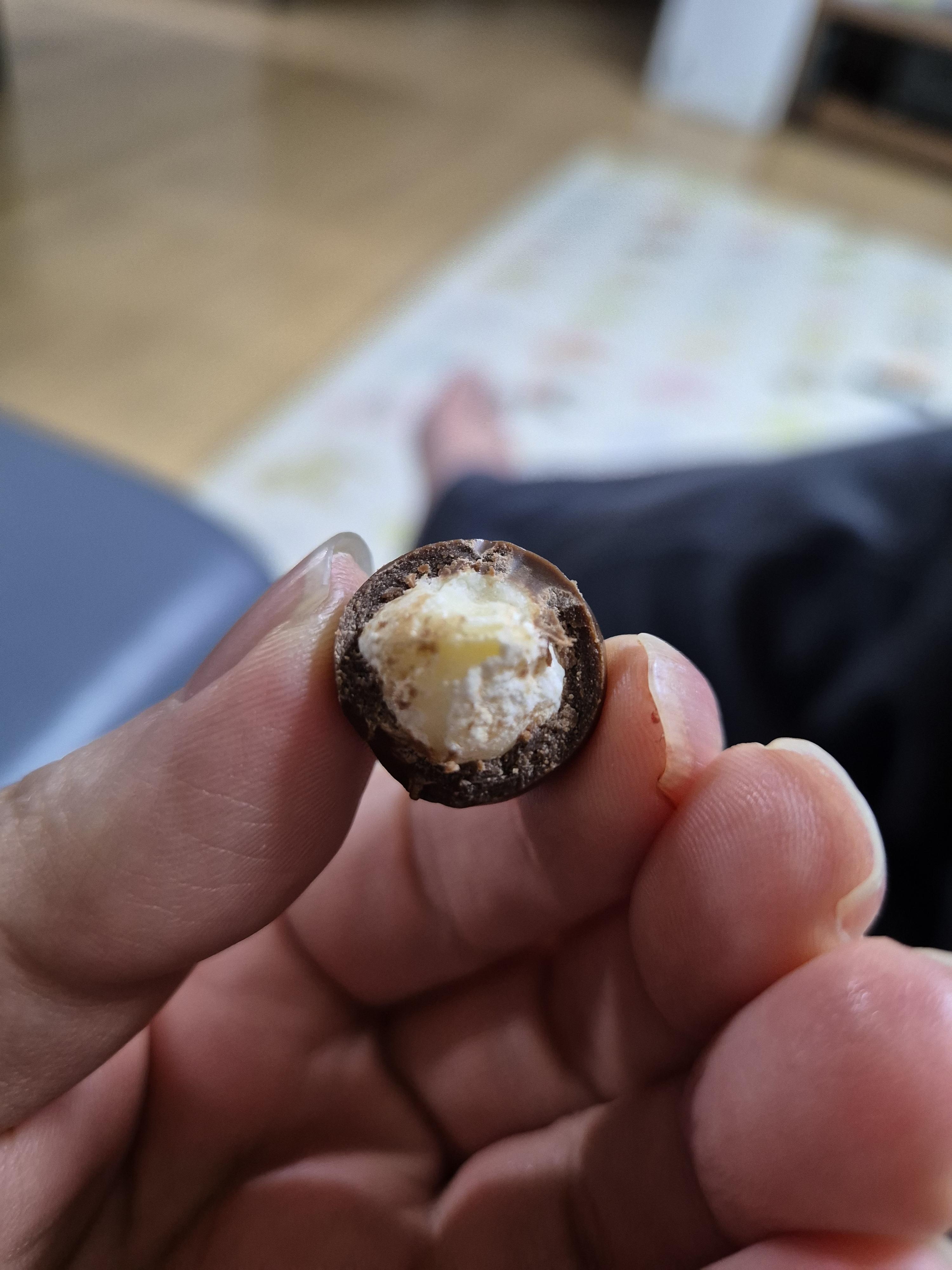 프리미엄 가나 마카다미아 통 마카다미아가 들어가 있다.