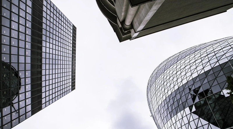 아파트 현관문 교체의 중요성