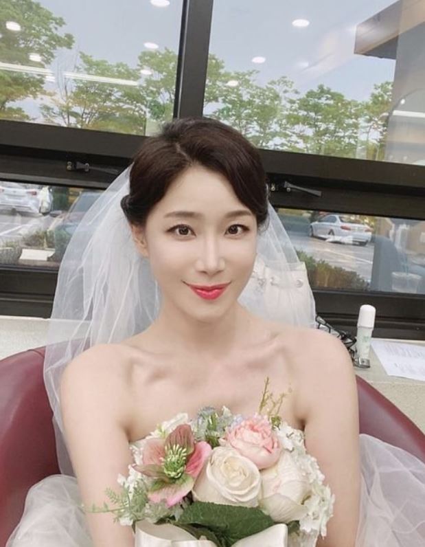 김하영과 남편 박상준의 결혼 관련 이미지