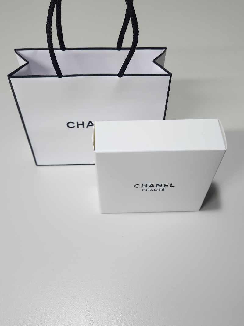 샤넬 레드등급 생일선물 초대장