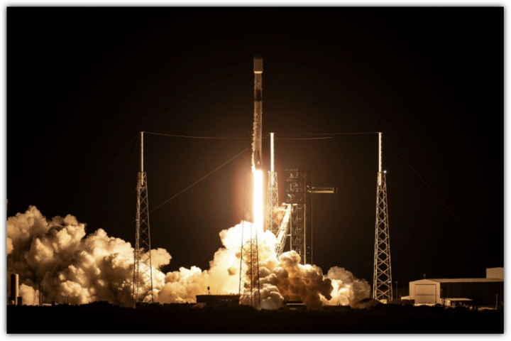 정찰위성 5호기 발사 장면